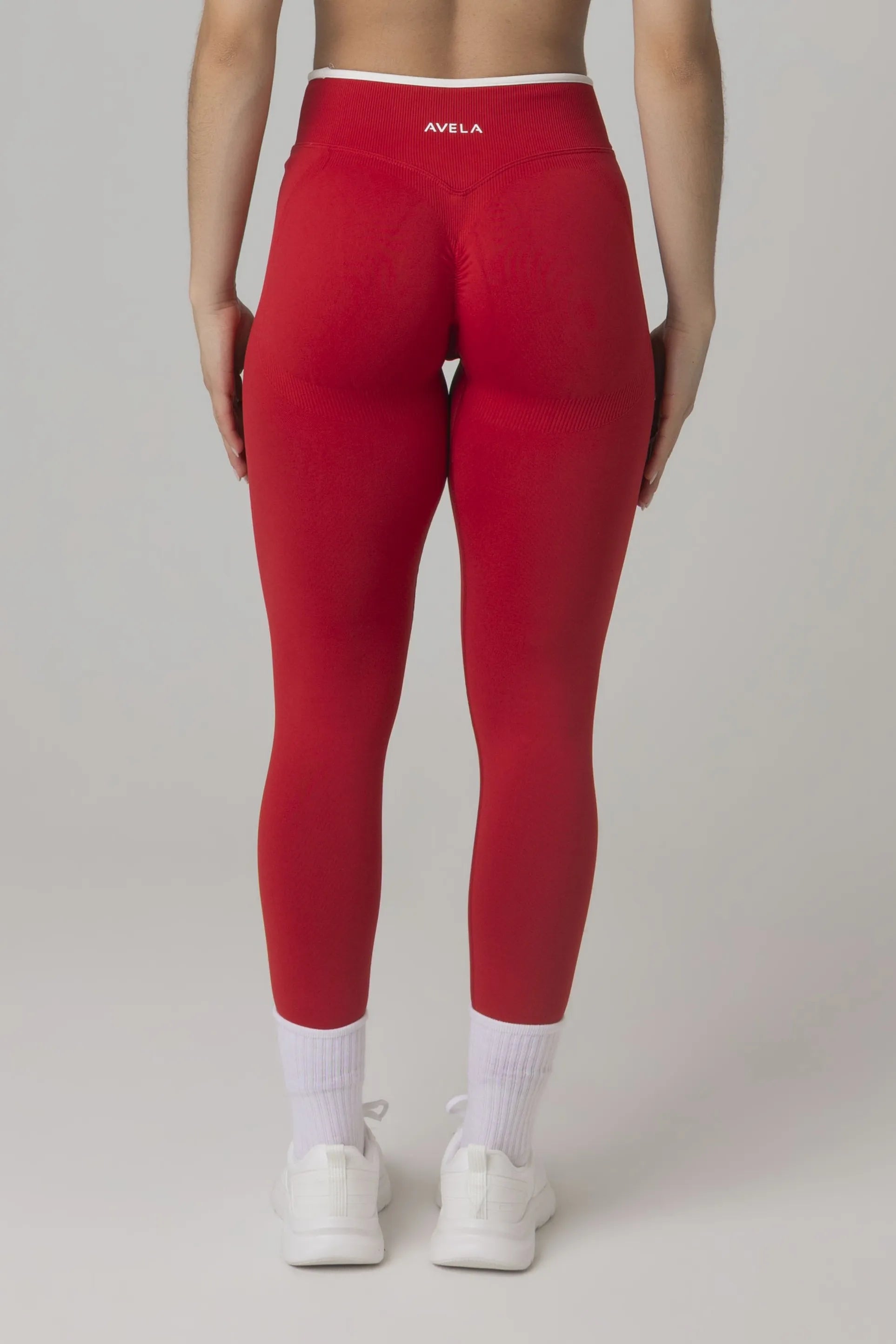 LiftMotion™ Leggings with White Logo